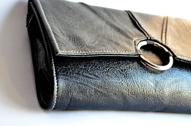 LEATHER COIN PURSE - gifts for teenage girls