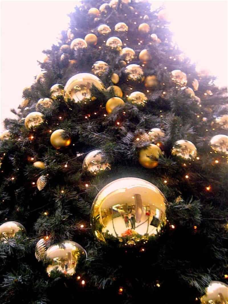 Gold Colored Bubles Christmas Tree