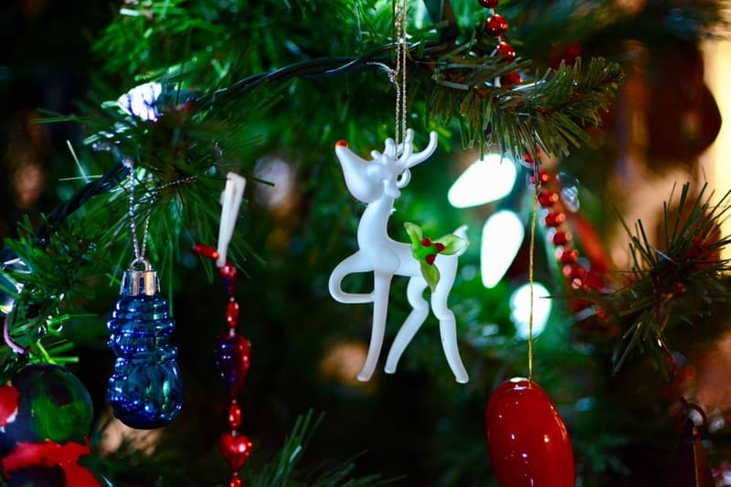 White Deer Christmas Tree Ornaments