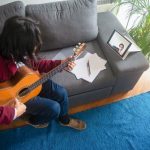 Beautiful Reasons to Learn the Guitar With a Virtual Teacher - reasons to learn guitar