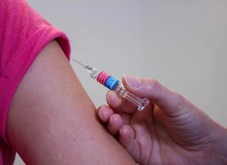 Is Mounjaro Safe to Stay On Long Term? Person receiving an injection in upper arm